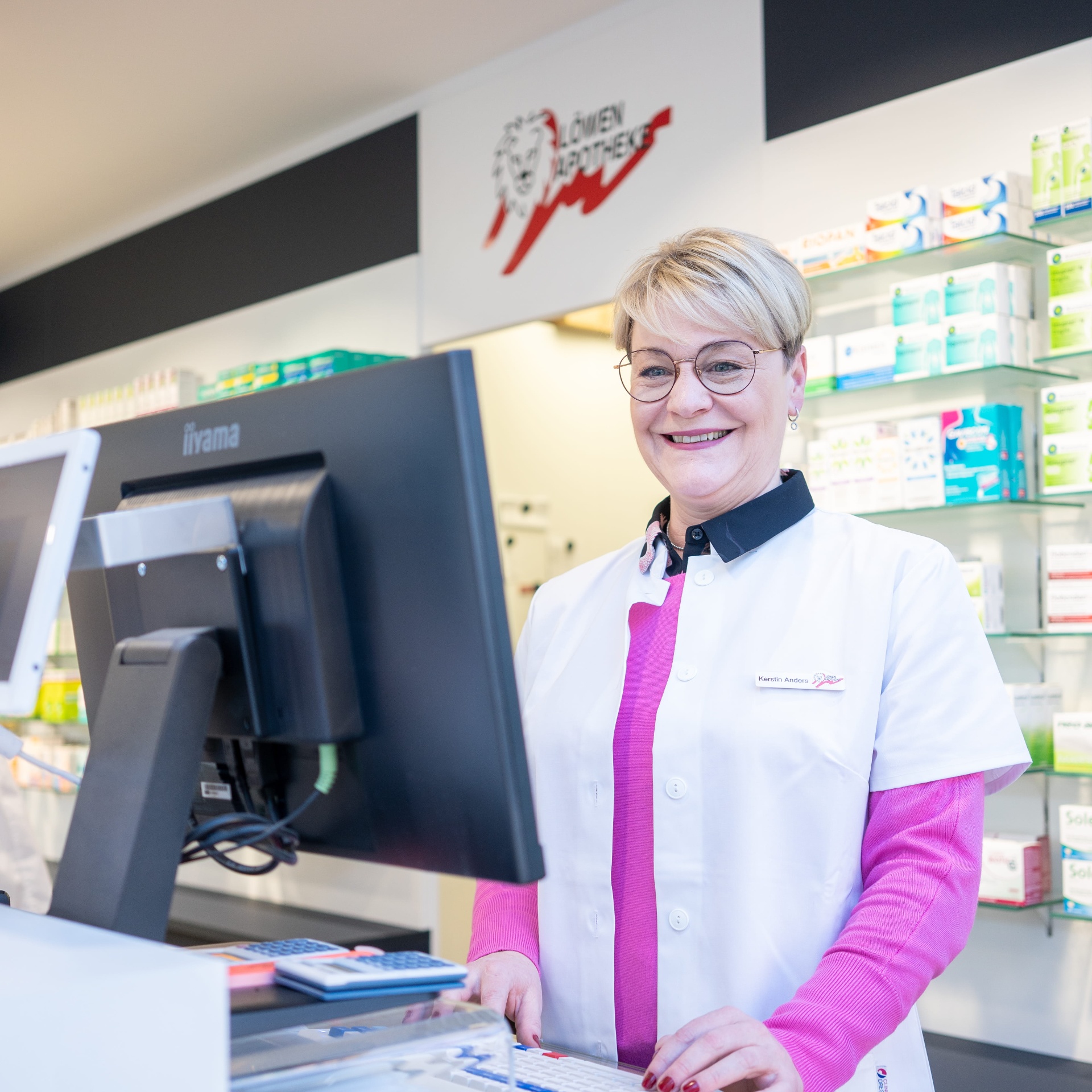 Eindruck aus der Löwen Apotheke (drehtag_2_37)